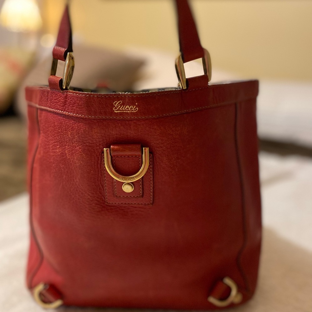 Gucci leather handbag. Purchased 2003. Good condition.